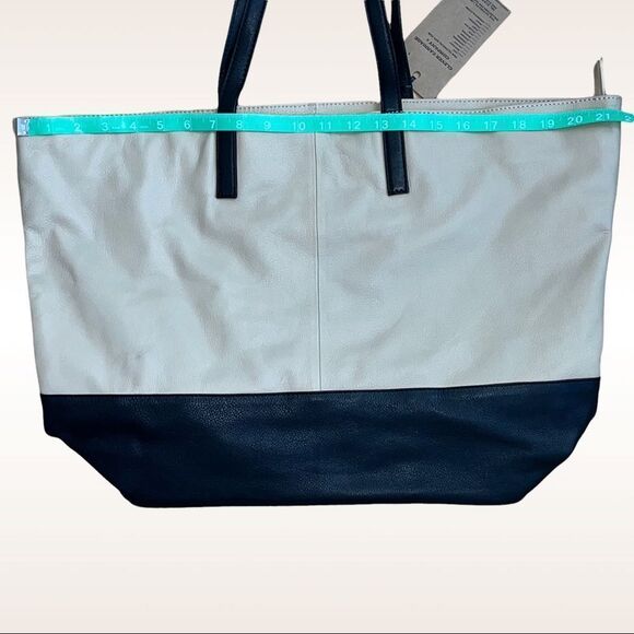 Clever Carriage Company Large Leather Tote New with Tags - Picture 5 of 10